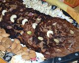 A picture of step 7 of Mitha cheela😋.
