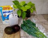 Foto langkah ke 1 dari resep Smoothie Alpukat Kale.