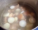 Hình bước làm 2 của món Bún đuôi heo nấm rơm