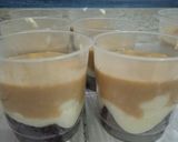 Foto langkah ke 17 dari resep Dessert Cup Brownies Caramel.