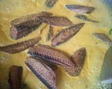 Foto langkah ke 3 dari resep Gulai ikan pindang daun kemangi.