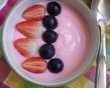A picture of step 2 of Strawberry Yoghurt Bowl.