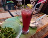 A picture of step 6 of Pomegranate mojito.