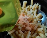 Foto langkah ke 2 dari resep Makaroni Goreng Daging Burger.