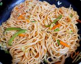 A picture of step 6 of Chow mein.