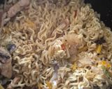 Une image de l'étape 2 de Nouilles chinoises sautées au poulet au Cookeo infinity 😃.