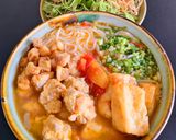 A picture of step 7 of Bún Riêu with Shrimp and Pork.
