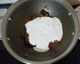A picture of step 6 of Dahi TikhariSpicy Yogurt Curry.