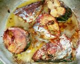 A picture of step 3 of Vegetable pasta with fried fish.