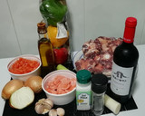 Foto del paso 1 de la receta: Rabo de ternera estofado al vino tinto