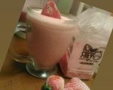 Foto langkah ke 4 dari resep Smoothie strawberry with Frey yogurt.