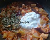 A picture of step 4 of Spicy Makhani Dip with Naan Chips.