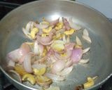 A picture of step 2 of Kadai Paneer.