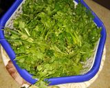 A picture of step 2 of Green chatni/Dhanya chatni.