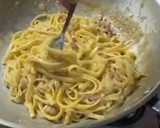 Foto langkah ke 5 dari resep Fettuccine Carbonara.