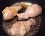 Foto del paso 1 de la receta: Pollo con cebolla y limón