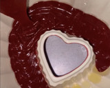 Foto del paso 5 de la receta: Bizcocho corazón red velvet  con cobertura