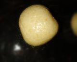 صورة لخطوة 7 من وصفة 🐝 غريبه هشه 🍪 🖤