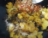 A picture of step 4 of Aloo samosay.