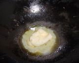 A picture of step 3 of Mushroom butter masala.