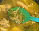 Foto langkah ke 7 dari resep Bubur ayam rice cooker kuah kuning.