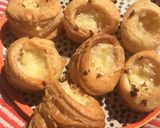 A picture of step 4 of Vegan Cheese and Onion Vol au Vent Pies 🌱.