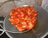 Foto langkah ke 3 dari resep Nugget kering pedas.