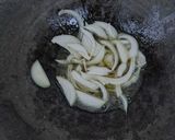 Foto langkah ke 2 dari resep Daging Sapi Masak Lada Hitam.