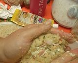 Foto del paso 3 de la receta: Hamburguesas rellenas de pollo