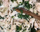 Foto del paso 2 de la receta: Empanadas de pollo, salsa blanca y espinaca
