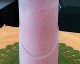 A picture of step 7 of Rose Milk Shake.