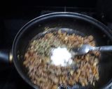 A picture of step 10 of Carmelita-Style Stuffed Potato and Yuca Patties.