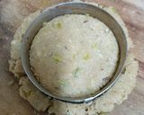 A picture of step 5 of Jawarichi Thecha Bhakri.
