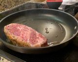 Φωτογραφία βήματος 3 της συνταγής Black Angus USDA Prime Striploin Steak, ψημένη rare
