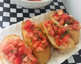 Foto del paso 3 de la receta: Bruschetta de Tomate Albahaca!