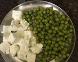 मटर पनीर की सब्जी(matar paneer ki sabzi recipe in hindi) रेसिपी चरण 2 फोटो