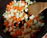 Foto del paso 2 de la receta: Caldo de camarón fresco, con mucha verdura
