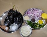 वांग्याचे भरीत (Vangyache Bharit Recipe In Marathi) रेसिपी स्टेप 1 फोटो 