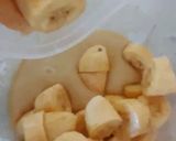 Gambar langkah 3 resipi Mini banana chip cupcakes.