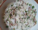 Füstölt sajtos, újhagymás, tejszínes csirkemell recept fázis 3 fotója