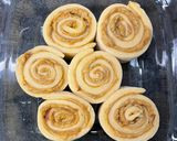 A picture of step 8 of Curry bread rolls (antonym rolls).