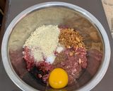 Foto langkah ke 1 dari resep Semur bola daging cincang.