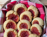 Foto del paso 5 de la receta: Pepas fáciles, económicas, rendidoras, preparadas con el dulce que tengas 👀Ojitos de mermelada 👀