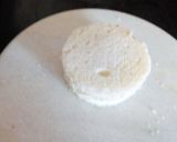 A picture of step 1 of Cheese capsicum cold sandwich.