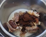 A picture of step 3 of Coffee Milk Shake.