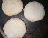 A picture of step 3 of Coconut biscuits.