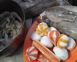 Foto langkah ke 1 dari resep Tom Yam Sat Set Ala Resto.