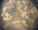 Hình bước làm 1 của món Canh củ sen nấu sườn heo