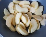 Hình bước làm 1 của món Bánh Táo không cần lò nướng 🍎
