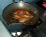 รูปขั้นตอนการทำที่ 3 ของ ข้าวผัดไส้กรอกน่องไก่ทอด